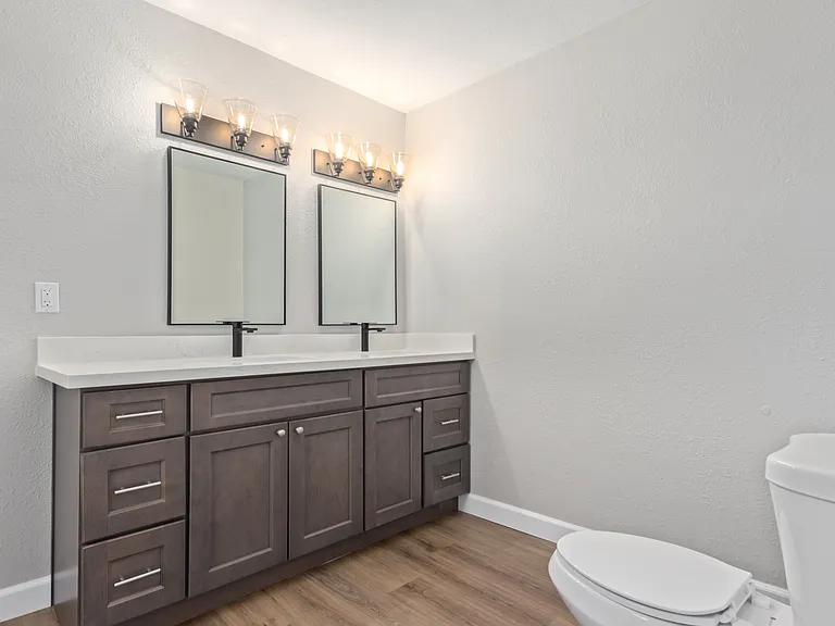 7525 W Lake Erie Dr — Photo 8