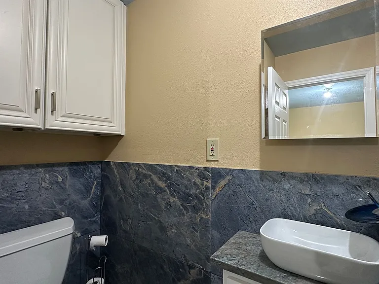 261 Caldwell St — Photo 11