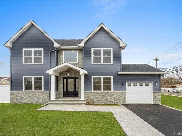 199 N Elm Street, Massapequa, NY 11758