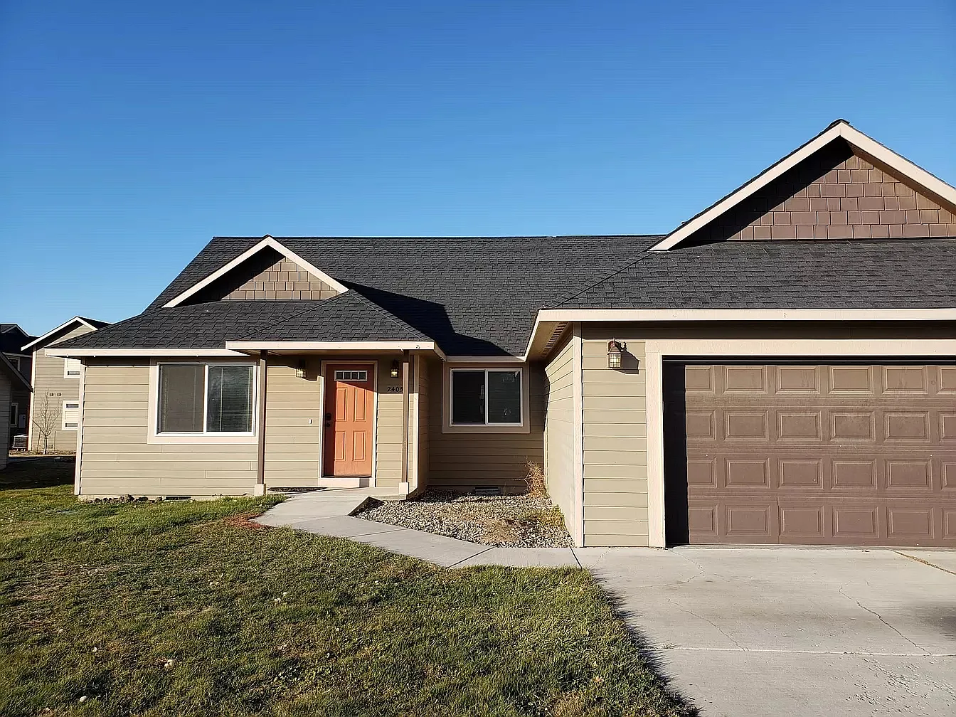 2405 N Water St — Photo 1