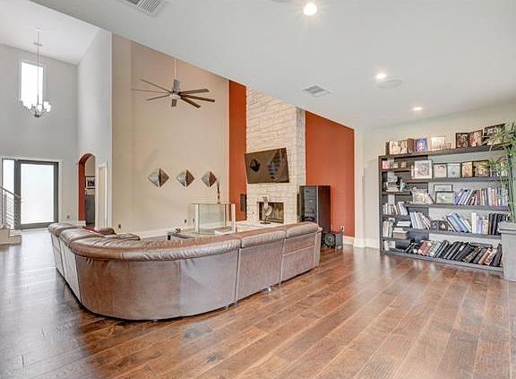 5th image of this home