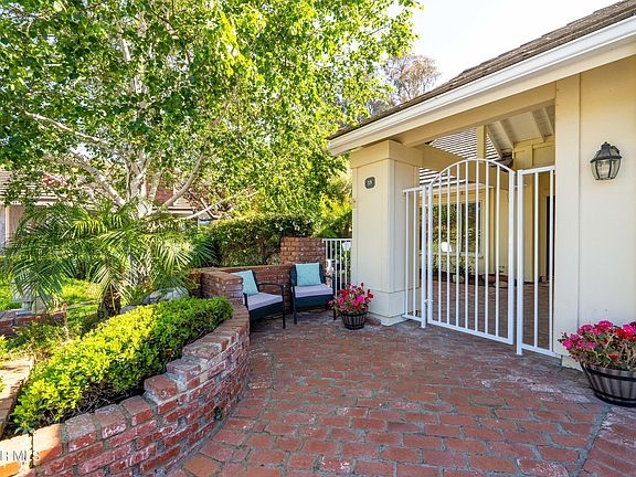 2nd image of 39 Los Vientos Dr