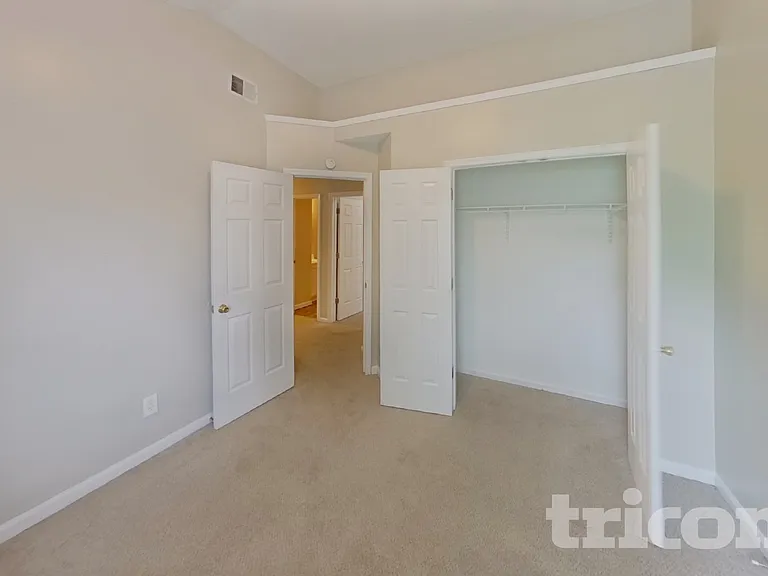 842 Asbury Trl — Photo 13