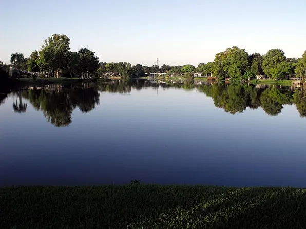 6870 Parkside Dr, New Port Richey, FL 34653
