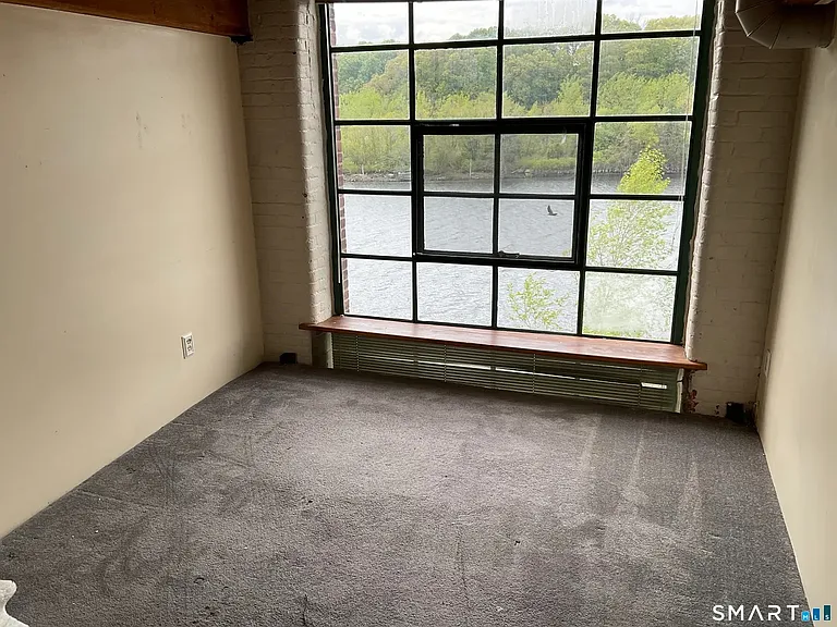 68 Thermos Ave #212 — Photo 2