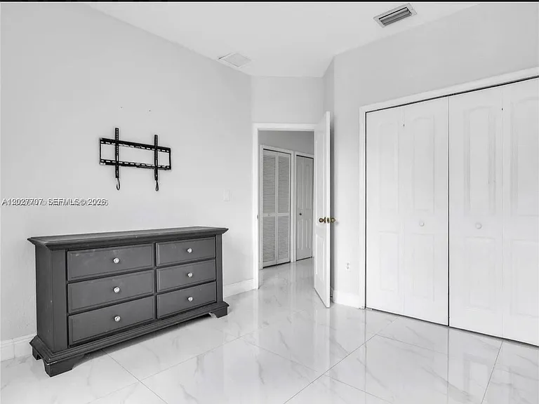 16628 SW 47th Ter — Photo 11