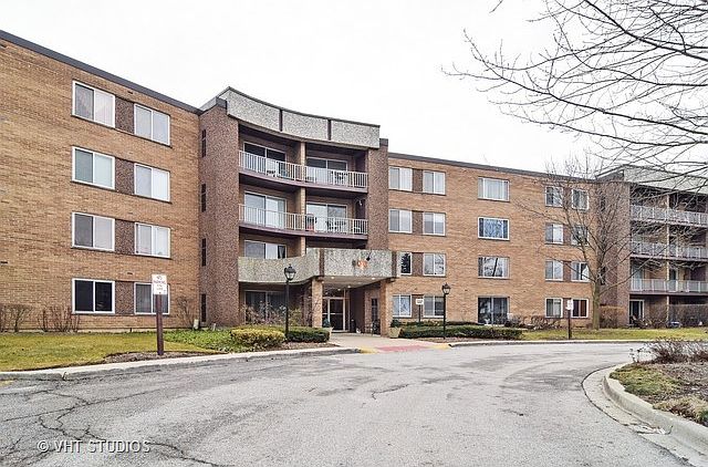 1st image of 909 E Kenilworth Ave Unit 309