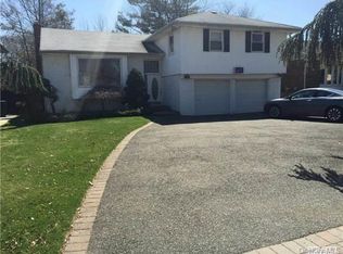 347 Hungry Harbor Rd, Valley Stream, NY 11581