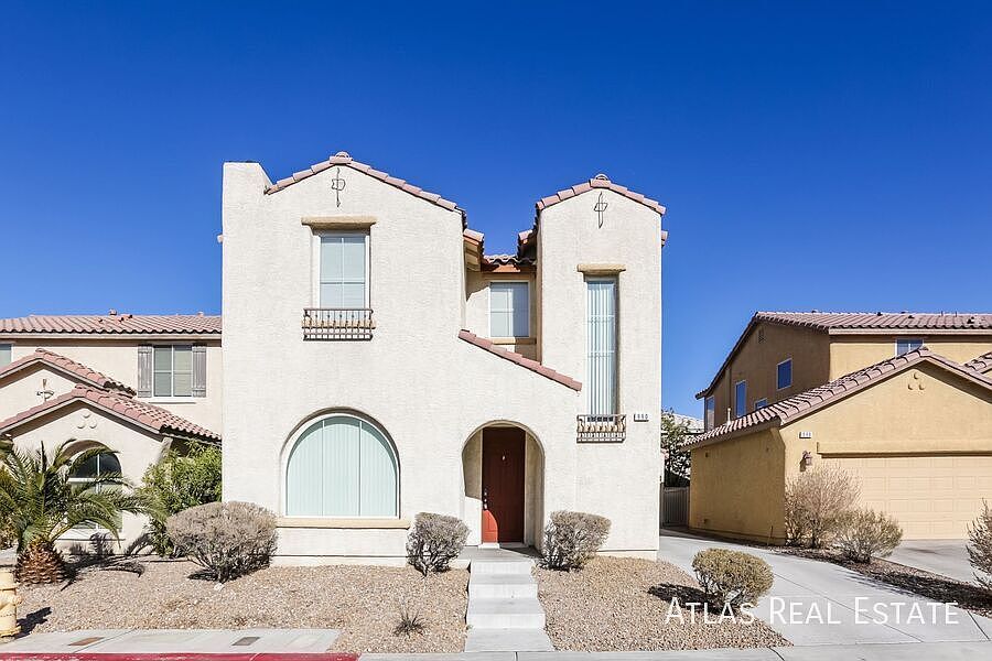 1st image of 990 Shady Charmer Ave