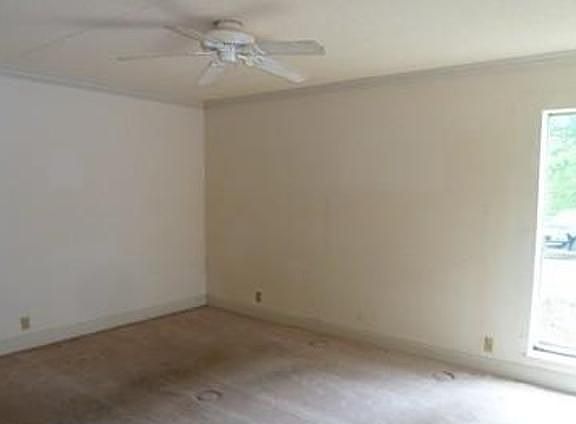 5th image of 420 Berlin Dr