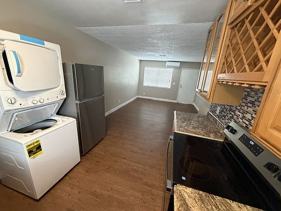 3rd image of 833 Held Rd APT A