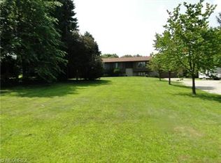 5088 Taylor Rd, Atwater, OH 44201