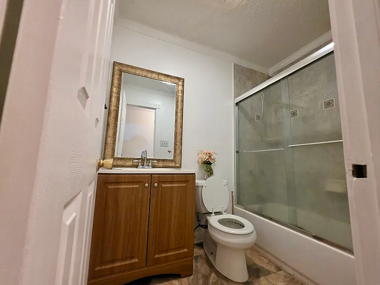 107 Tyler Dr — Photo 9
