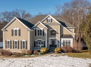 19 Orchard Rd, Southborough, MA 01772