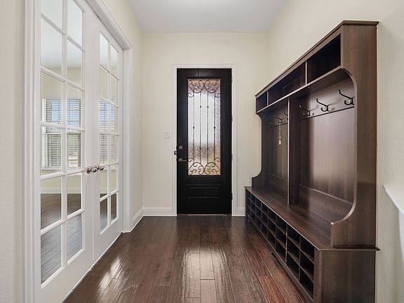 5th image of 7409 Bishop Pine Rd