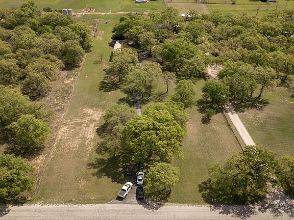 5th image of 165 County Road 3420