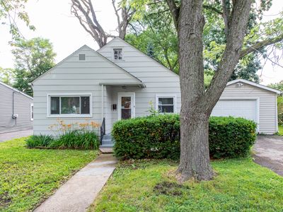 221 Kenwood Dr, Round Lake Park, IL, 60073