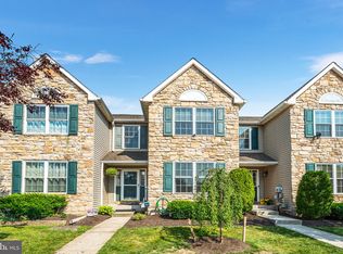 400 Deer Run Ct, Royersford, PA 19468