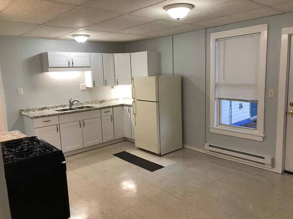 400 Harvard St #2