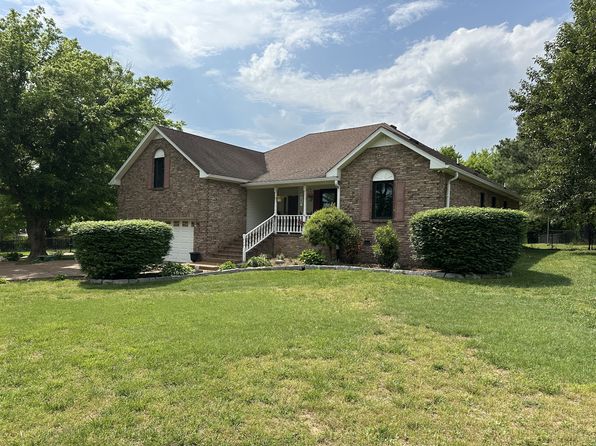 408 E Biggs Rd, Portland, TN 37148
