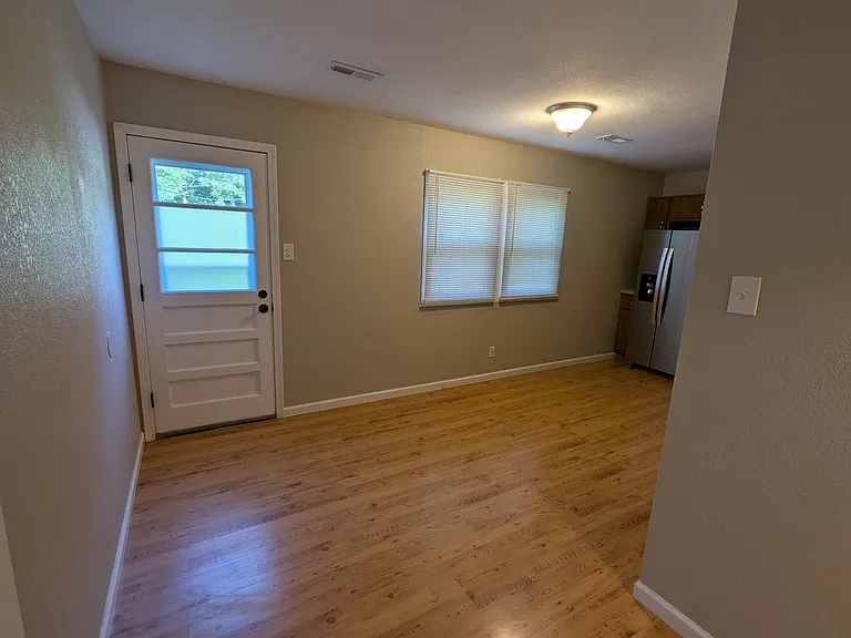 2223 Jackson Dr — Photo 7