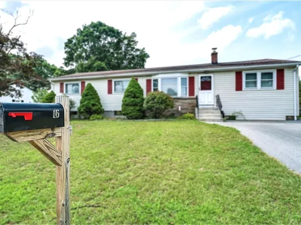 16 Marigold Dr, Warwick, RI 02889