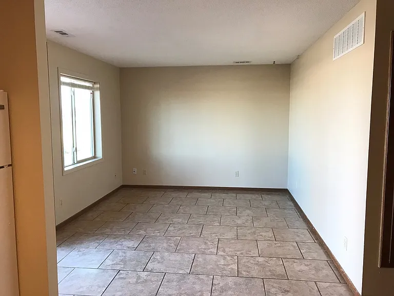 Cedarcrest — Photo 12