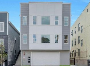 320-322 Hawthorne Ave, Newark, NJ 07112