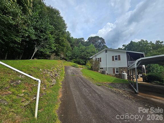 4th image of 707 Lickskillet Rd
