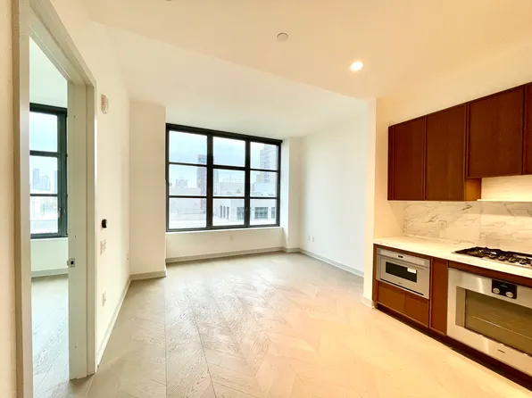 180 Front Street image 1 of 16