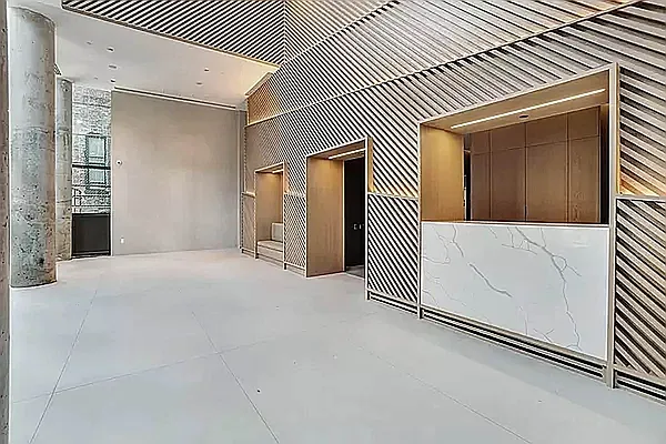 Rented by EXR | media 25