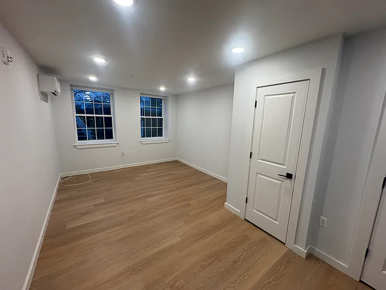 55 Atunxis Ave #29 — Photo 137