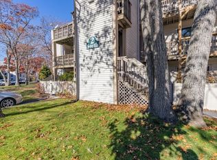 Cape Crossroads Condominiums, Hyannis, MA 02601