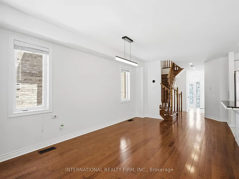 68 Old Orchard Cres — Photo 19