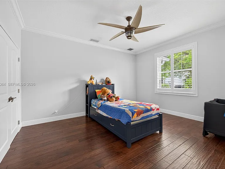 2538 Montclaire Ct — Photo 20