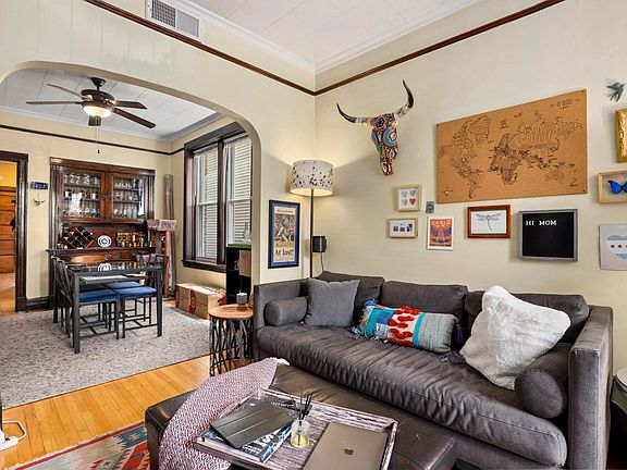 Living Room - leads to Dining Room