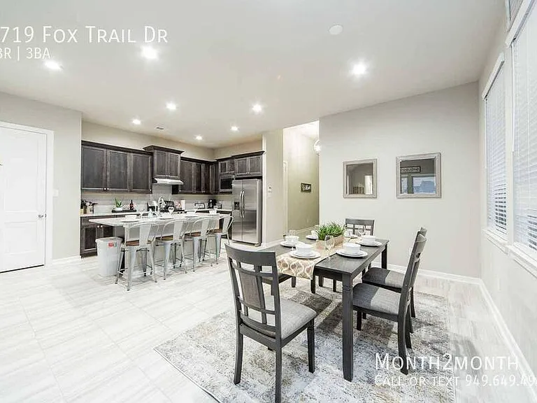 8719 Fox Trail Dr — Photo 4