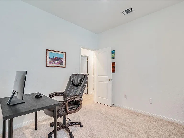 802 Papaya Dr — Photo 21