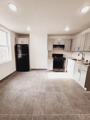761 Communipaw Ave #1B Photo 1