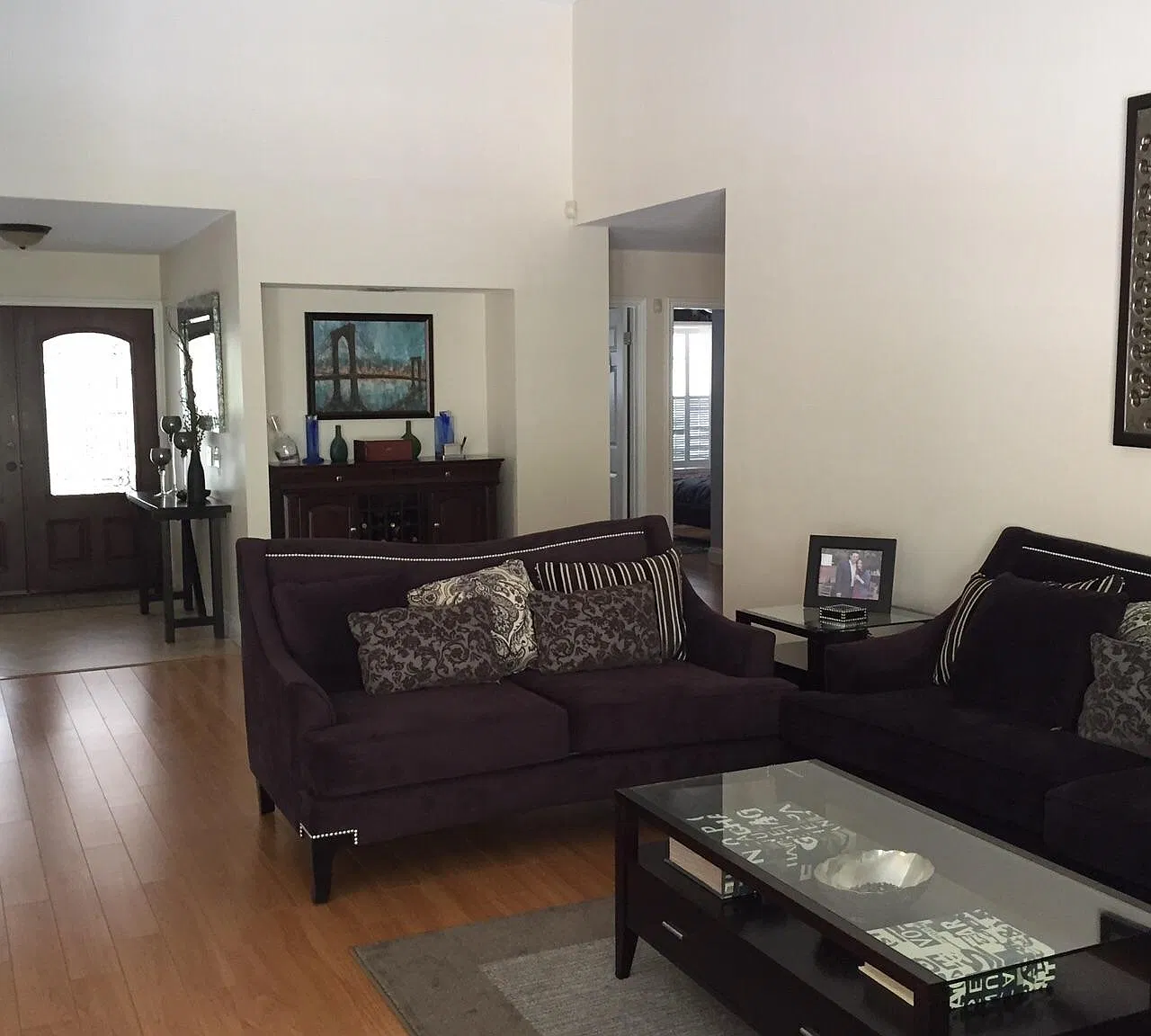 3 bed, 2025 sqft, $4,750 — Photo 2
