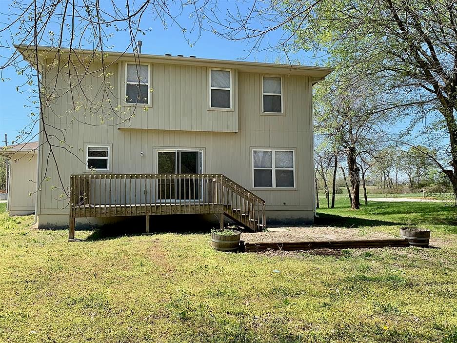 3230 SW Urish Rd, Topeka, KS 66614 Zillow