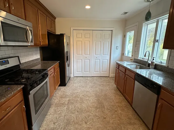 13 Alpha Street, Milford, CT 06460