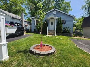 331 Brown Trl, Hopatcong, NJ 07843