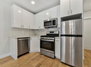 40 Chelsea St #1, Boston, MA 02128