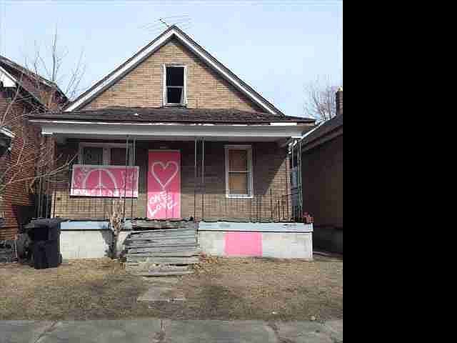 7469 Maywood