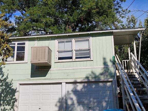 This is the ADU 1bedroom 1bath apt that is being rented.