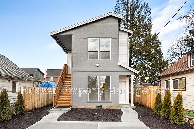 8589 SE Insley St #8589