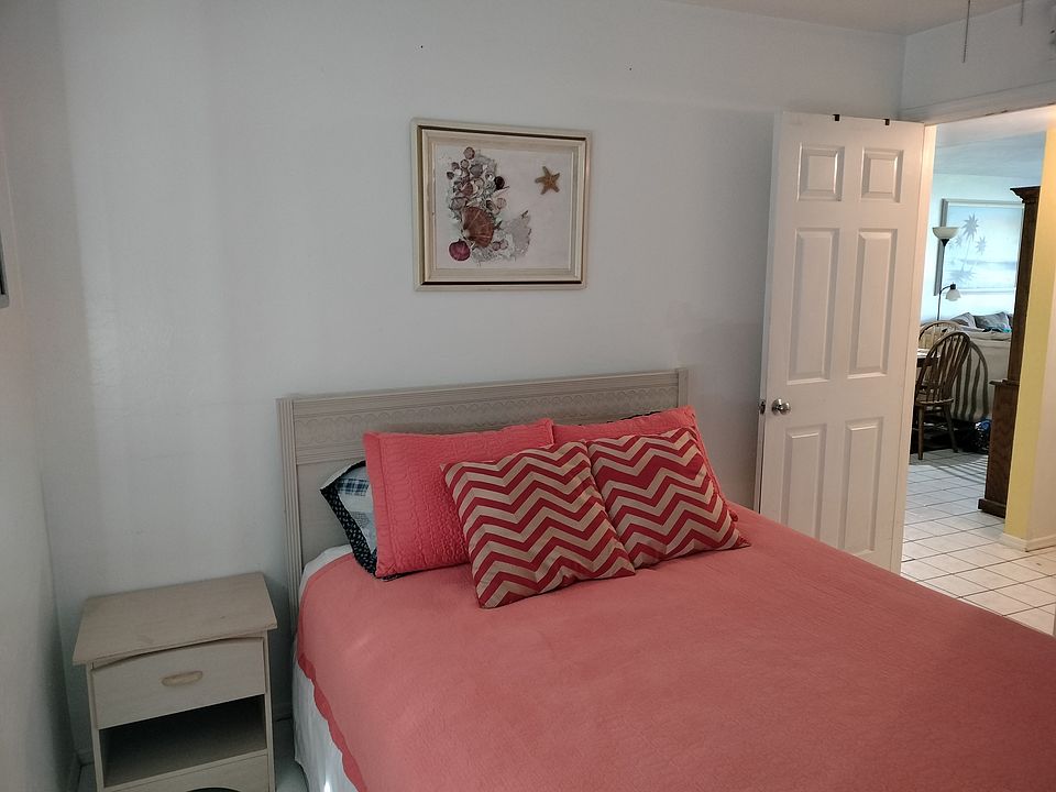 1st image of 12274 Southwest Cir #3704