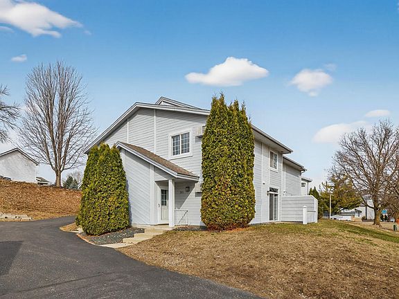 3rd image of 281 Zumbro Dr NW