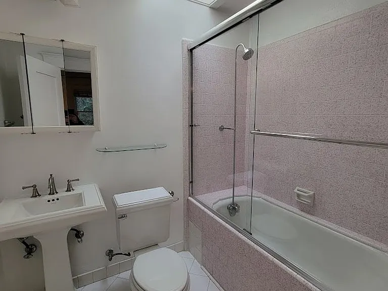 321 Grand Ave — Photo 43
